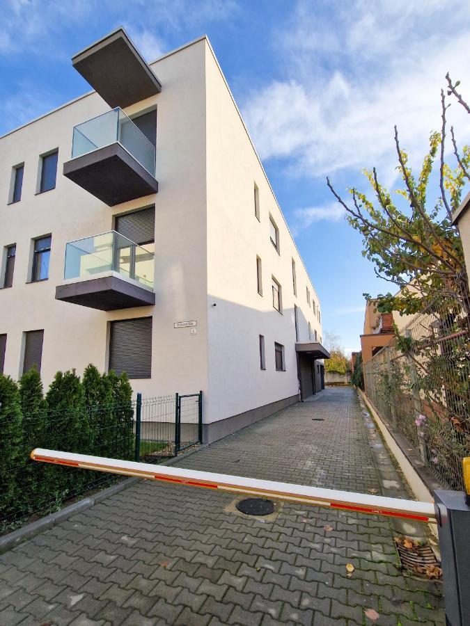 Mirvana Apartments Legacy Residence Timişoara Buitenkant foto