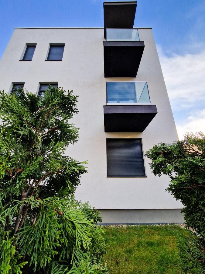 Mirvana Apartments Legacy Residence Timişoara Buitenkant foto