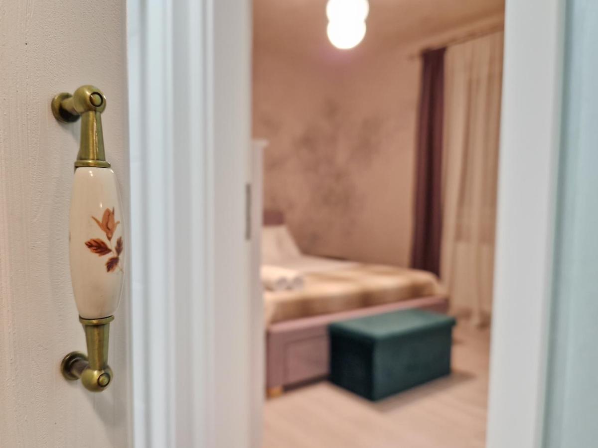 Mirvana Apartments Legacy Residence Timişoara Buitenkant foto
